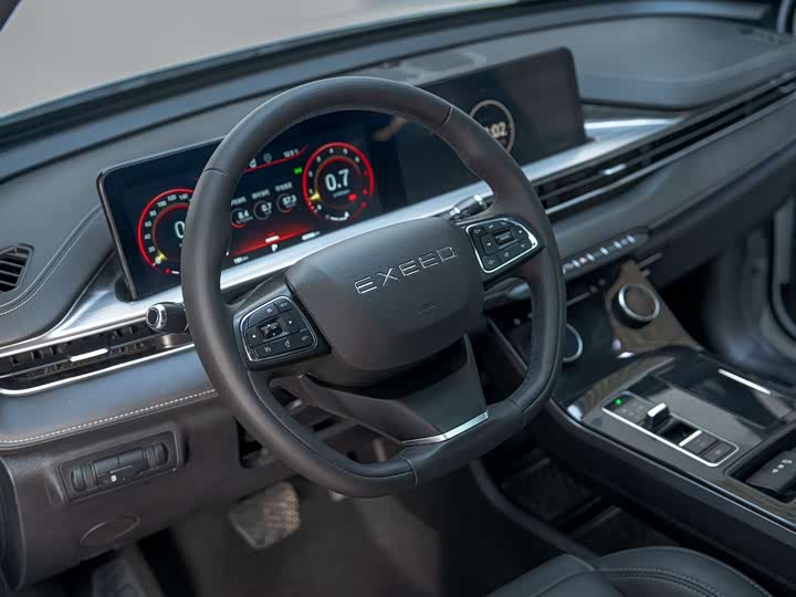 Фото 9 - Exeed LX