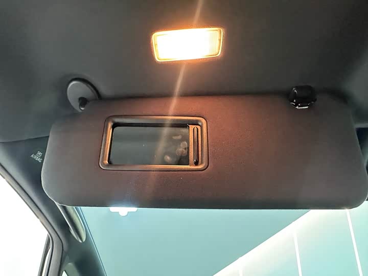 Фото 15 - Lexus LM