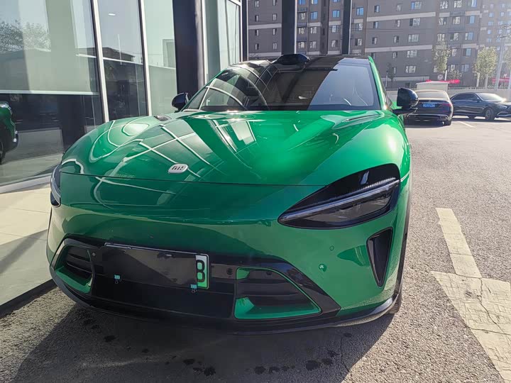 Фото 2 - Xiaomi YU7