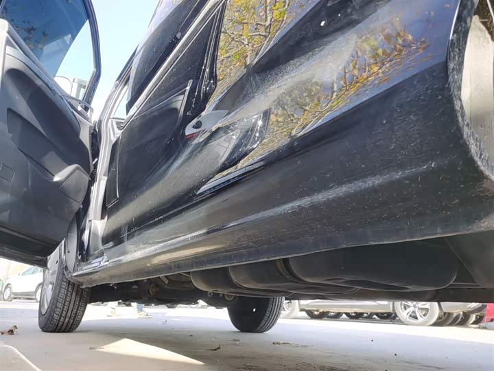 Фото 22 - Dongfeng Forthing Lingzhi M5