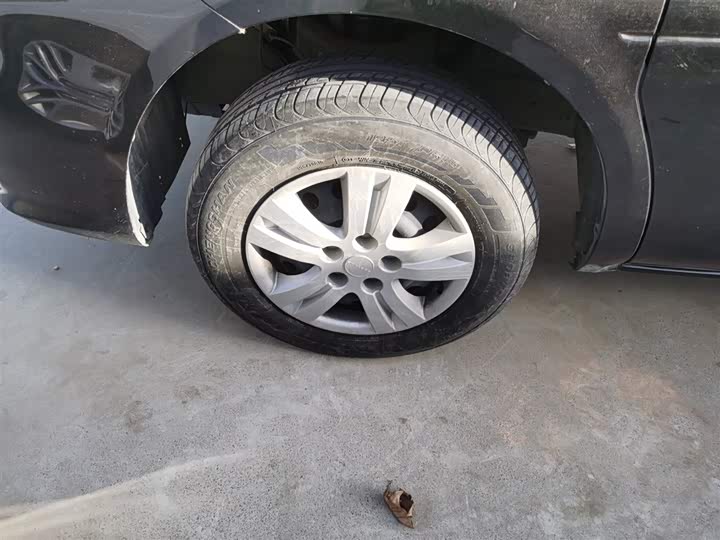 Фото 23 - Dongfeng Forthing Lingzhi M5