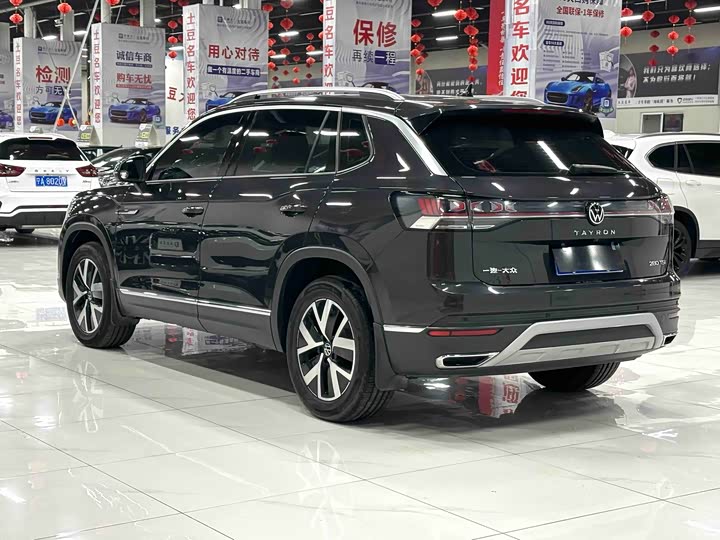 Фото 16 - Volkswagen Tayron