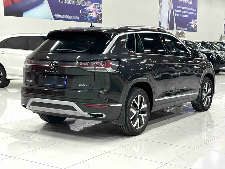 Фото 18 - Volkswagen Tayron