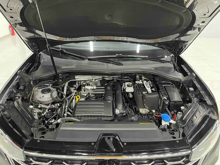 Фото 19 - Volkswagen Tayron