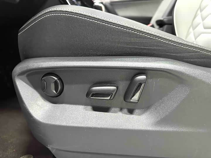 Фото 7 - Volkswagen Tayron