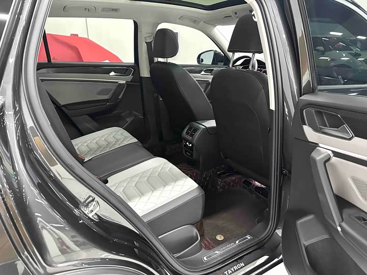 Фото 8 - Volkswagen Tayron