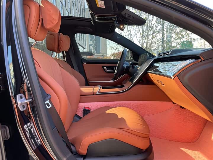 Фото 23 - Mercedes-Benz S-Class