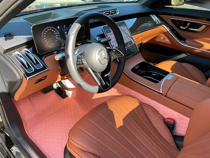 Фото 8 - Mercedes-Benz S-Class