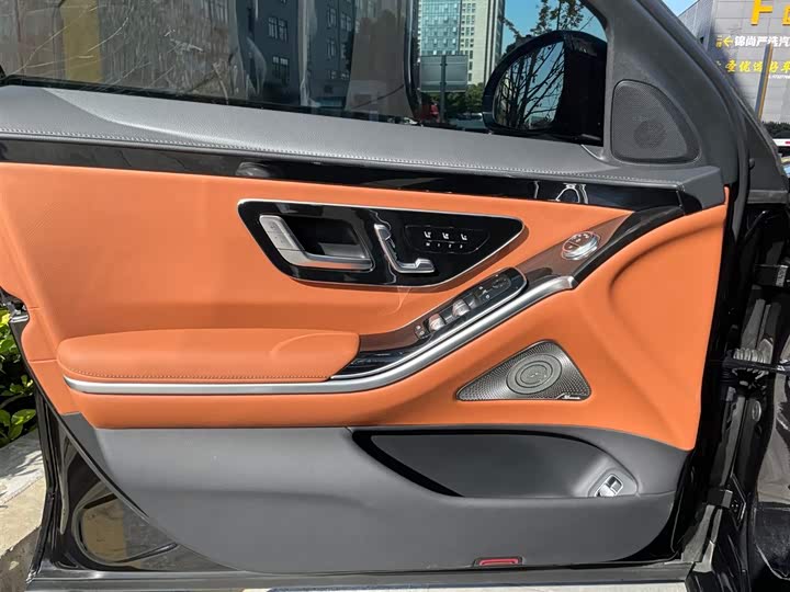 Фото 9 - Mercedes-Benz S-Class