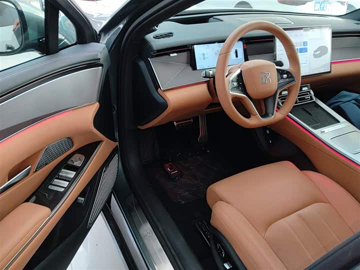 Фото 15 - BYD Han L