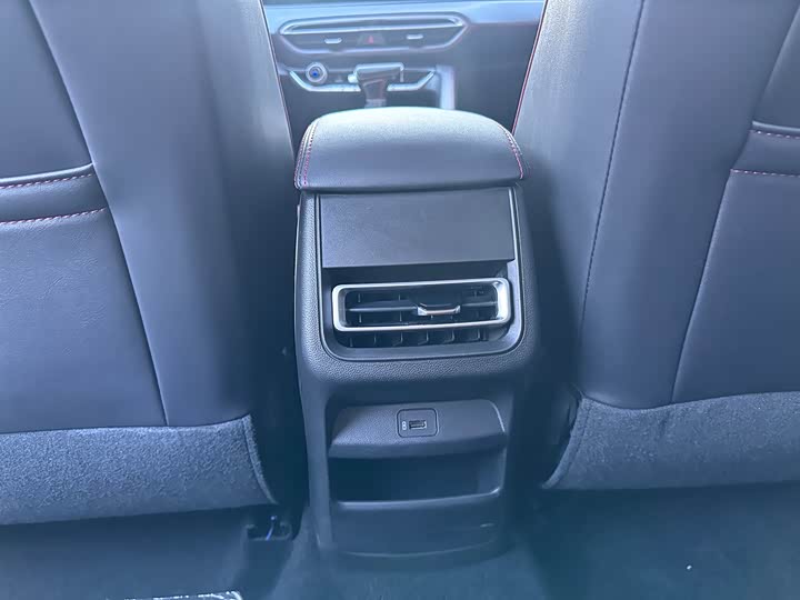 Фото 17 - Changan Eado Plus