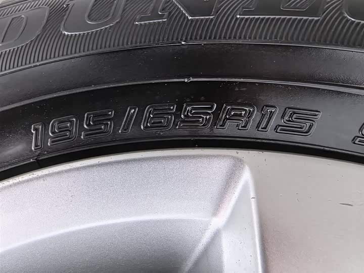 Фото 24 - Volkswagen Lavida