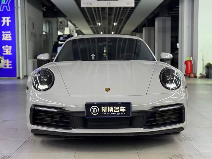 Фото 2 - Porsche 911