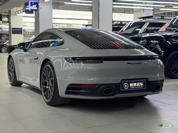 Фото 4 - Porsche 911