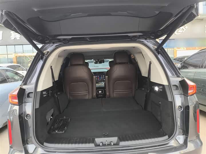 Фото 19 - Exeed VX