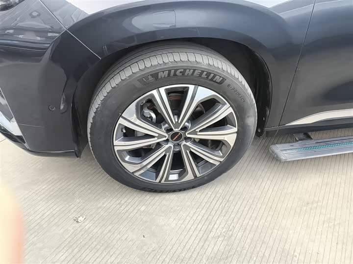 Фото 23 - Exeed VX