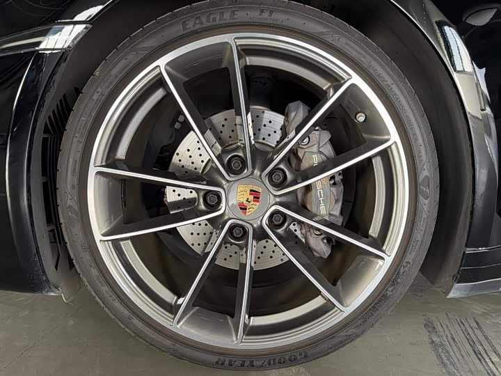 Фото 15 - Porsche 911