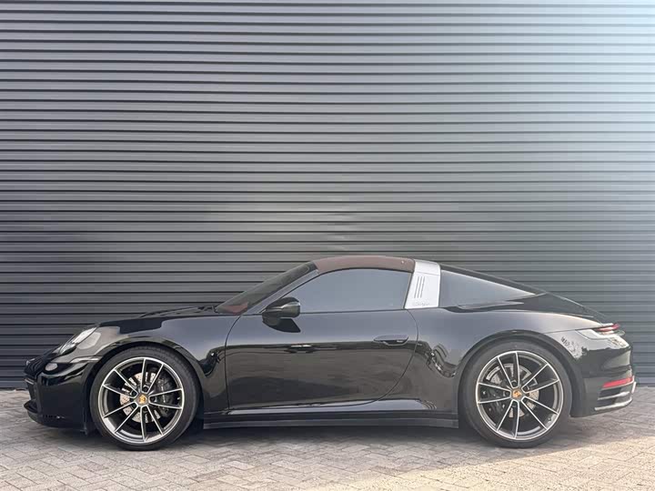 Фото 18 - Porsche 911