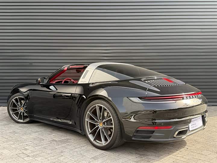 Фото 2 - Porsche 911