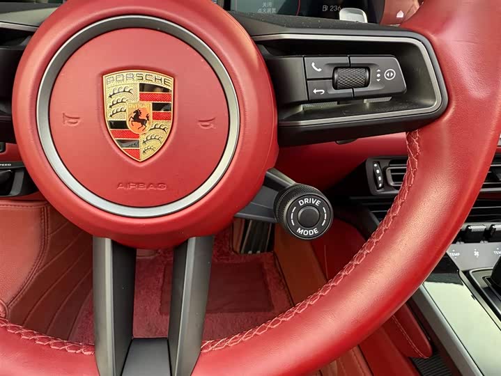 Фото 8 - Porsche 911