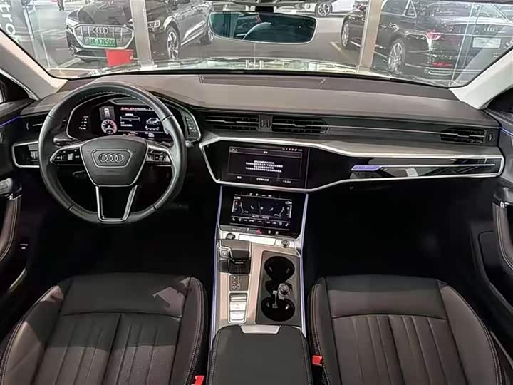 Фото 4 - Audi A6