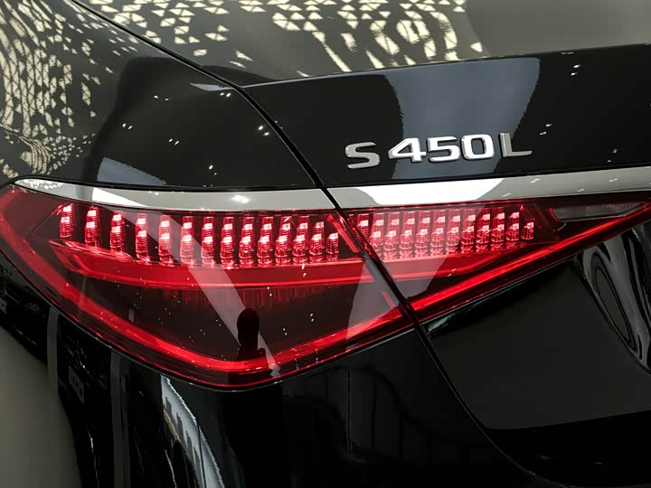 Фото 6 - Mercedes-Benz S-Class