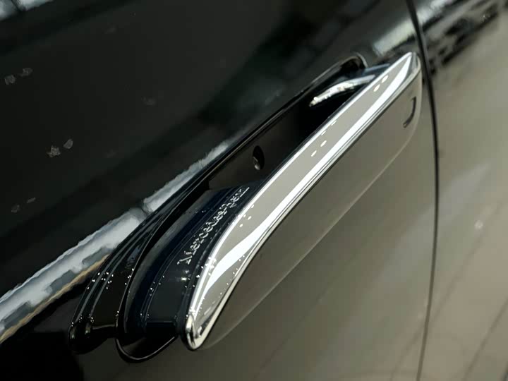 Фото 8 - Mercedes-Benz S-Class