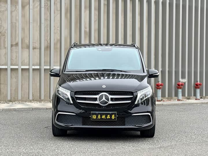 Фото 2 - Mercedes-Benz V-Class