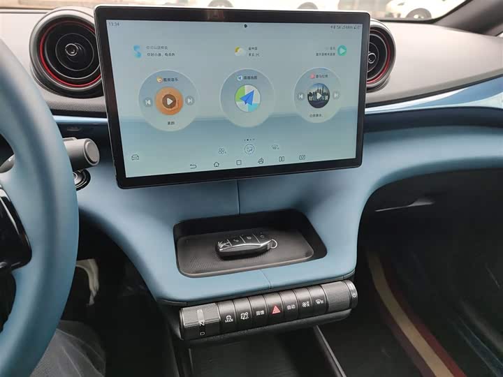 Фото 13 - BYD Dolphin