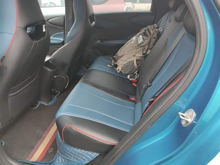 Фото 17 - BYD Dolphin