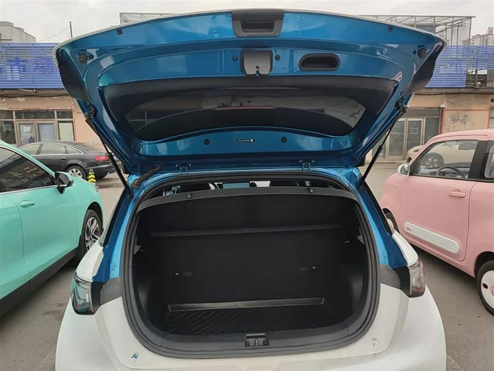 Фото 19 - BYD Dolphin