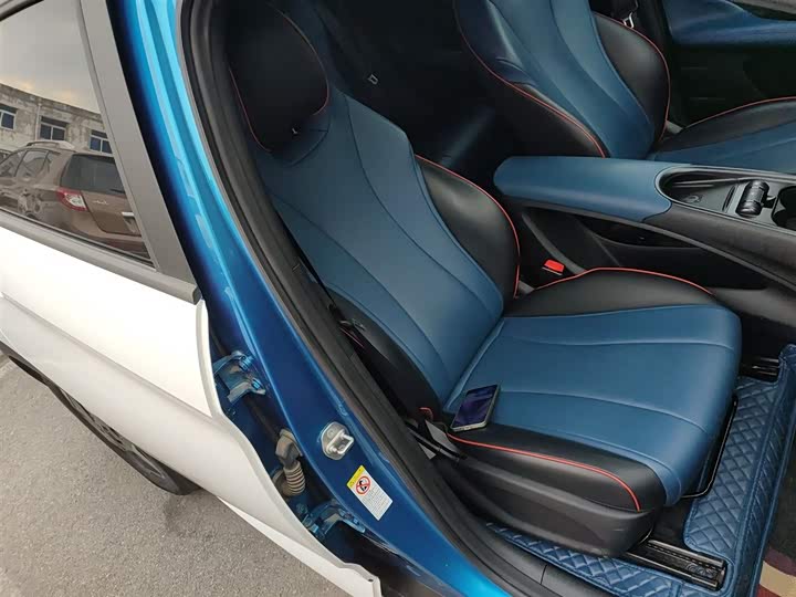 Фото 25 - BYD Dolphin