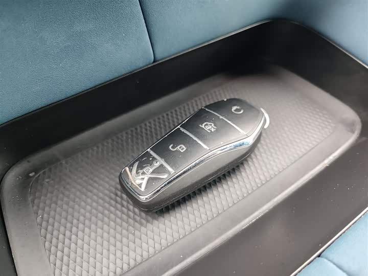 Фото 9 - BYD Dolphin