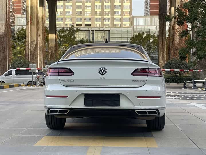 Фото 7 - Volkswagen CC