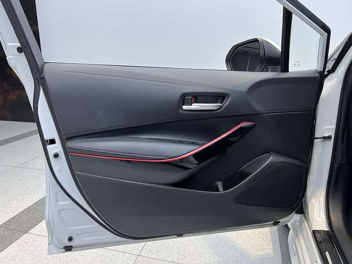 Фото 12 - Toyota Levin