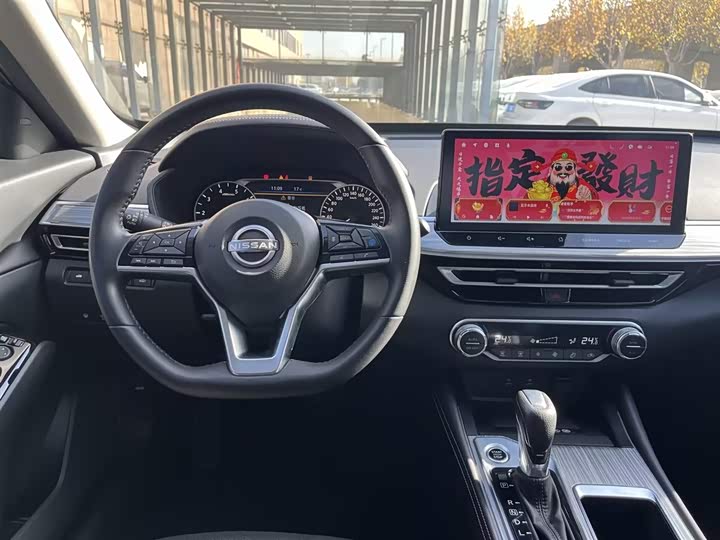 Фото 10 - Nissan Teana