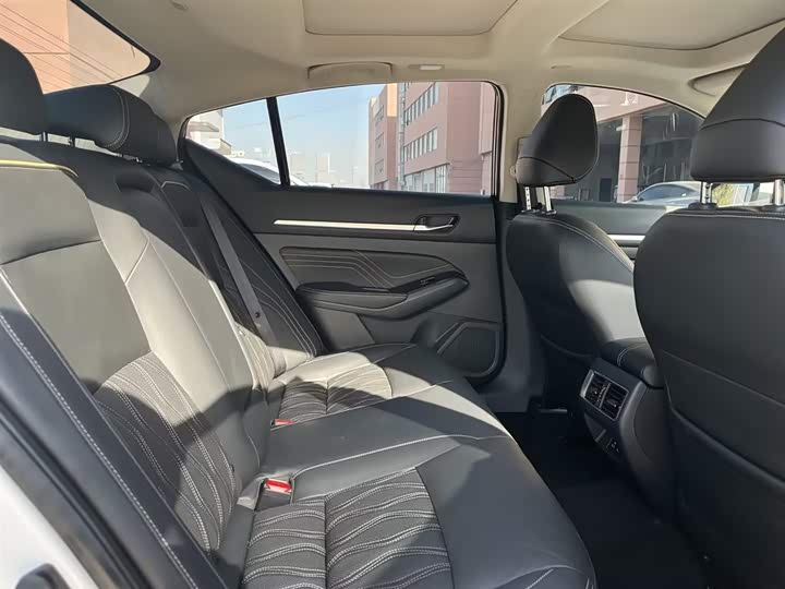 Фото 12 - Nissan Teana