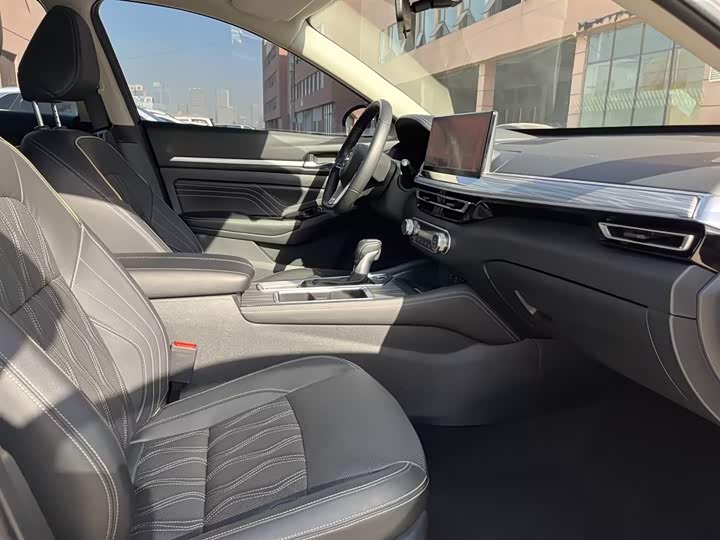 Фото 13 - Nissan Teana