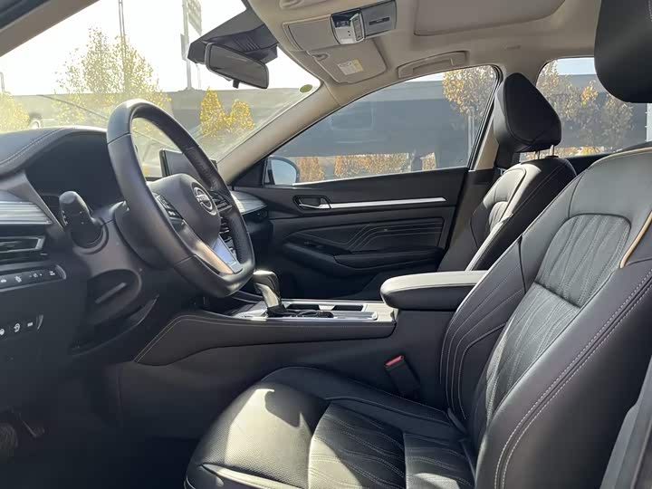 Фото 14 - Nissan Teana