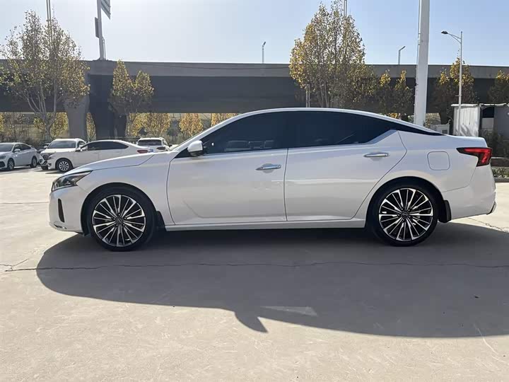 Фото 4 - Nissan Teana