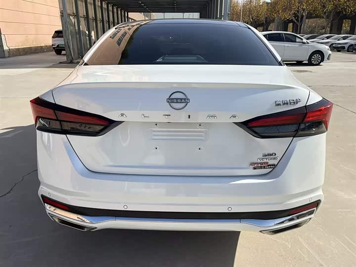 Фото 7 - Nissan Teana