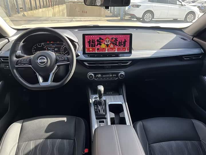 Фото 9 - Nissan Teana