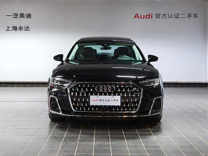 Фото 3 - Audi A8