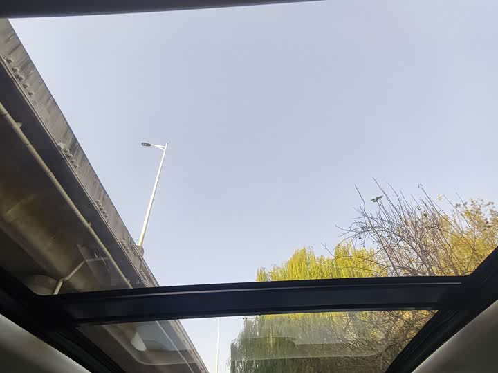 Фото 15 - Cadillac XT5