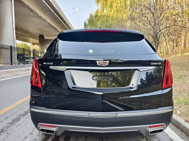 Фото 4 - Cadillac XT5