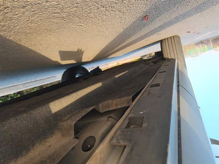 Фото 22 - Ford Escape