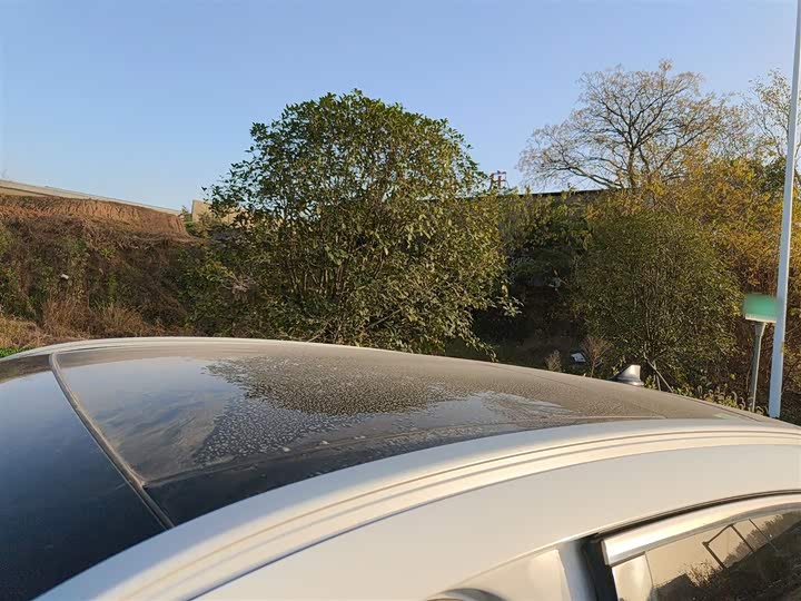 Фото 27 - Ford Escape