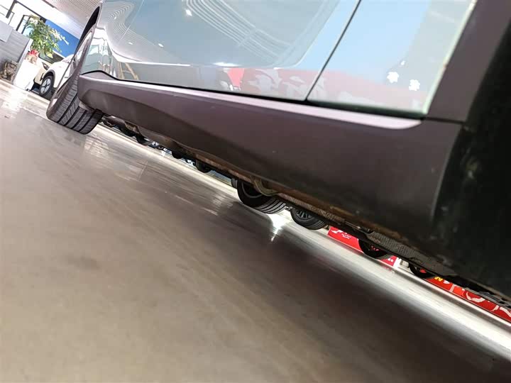 Фото 16 - Changan Deepal SL03