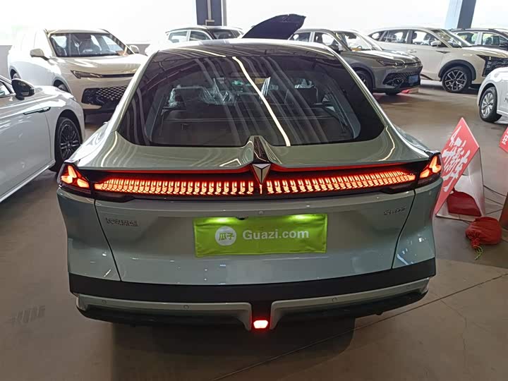 Фото 22 - Changan Deepal SL03