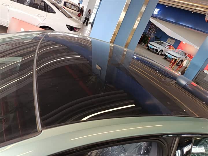 Фото 27 - Changan Deepal SL03